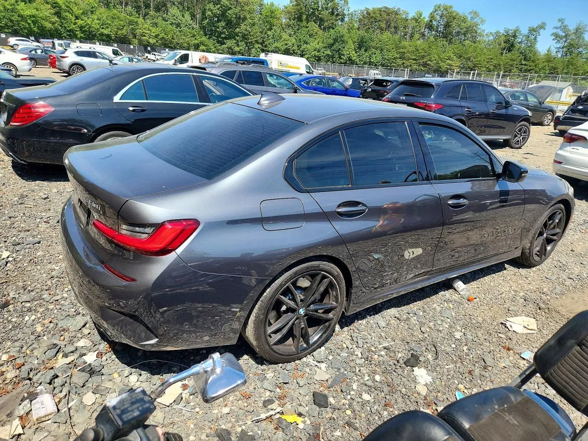BMW 330XI 2021