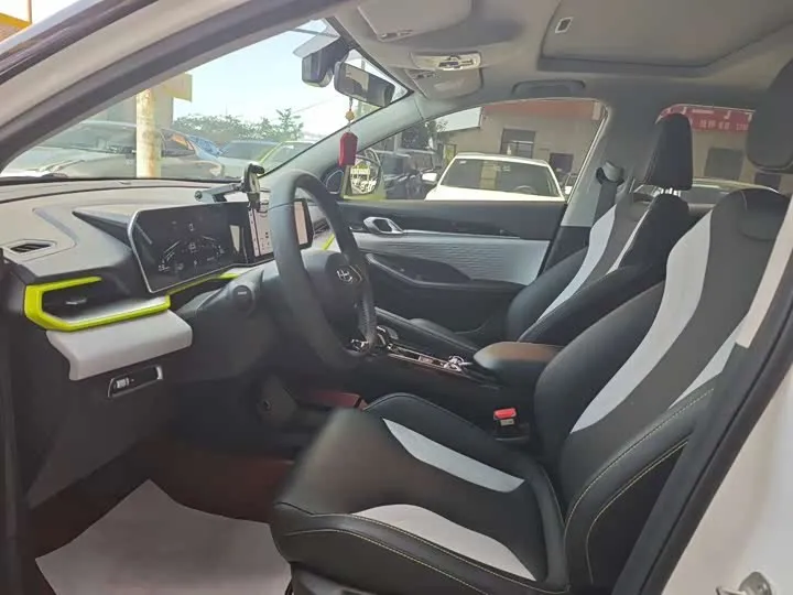 GEELY BINYUE 2023