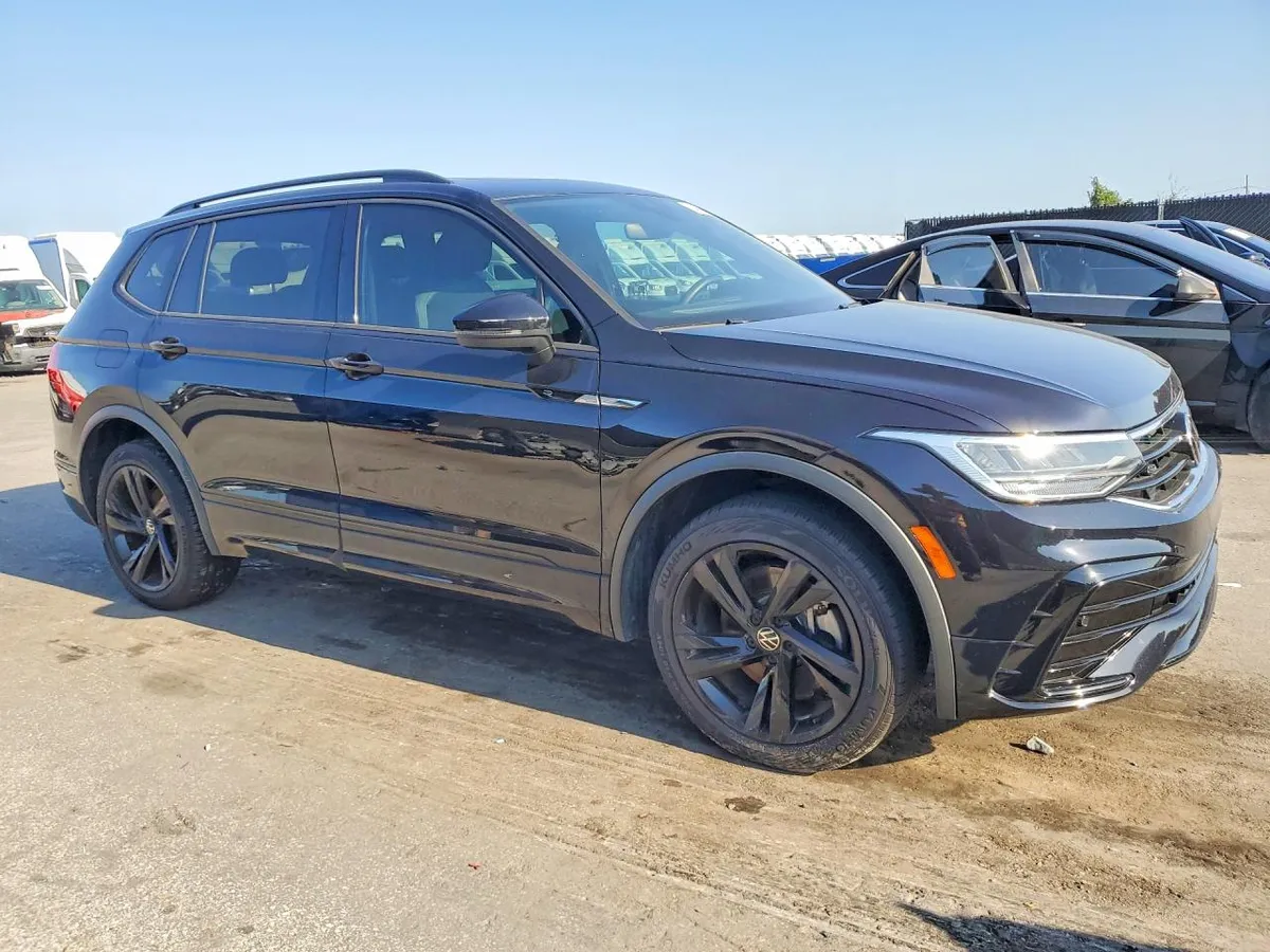 VOLKSWAGEN TIGUAN SE 2023