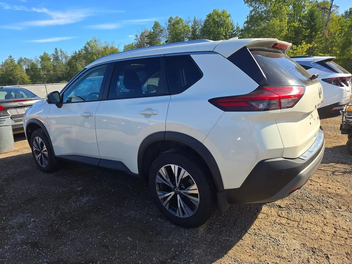 NISSAN ROGUE SV 2023