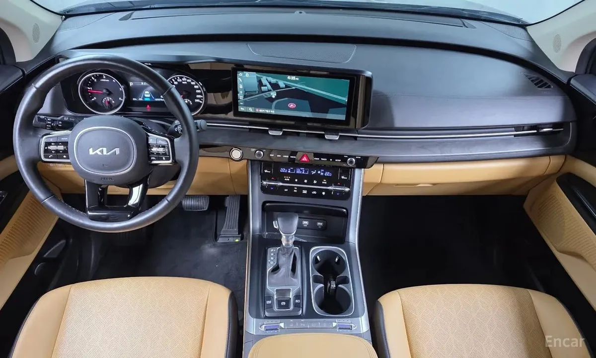 KIA CARNIVAL PRESTIGE 2023