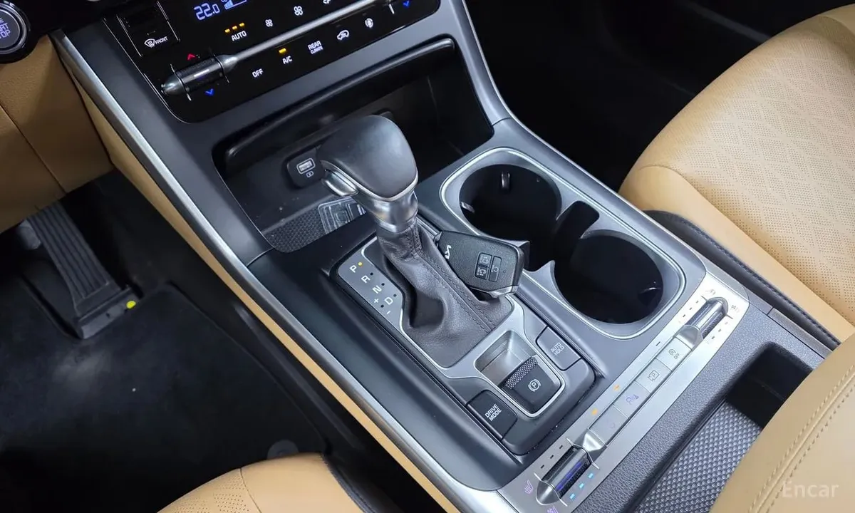 KIA CARNIVAL PRESTIGE 2023