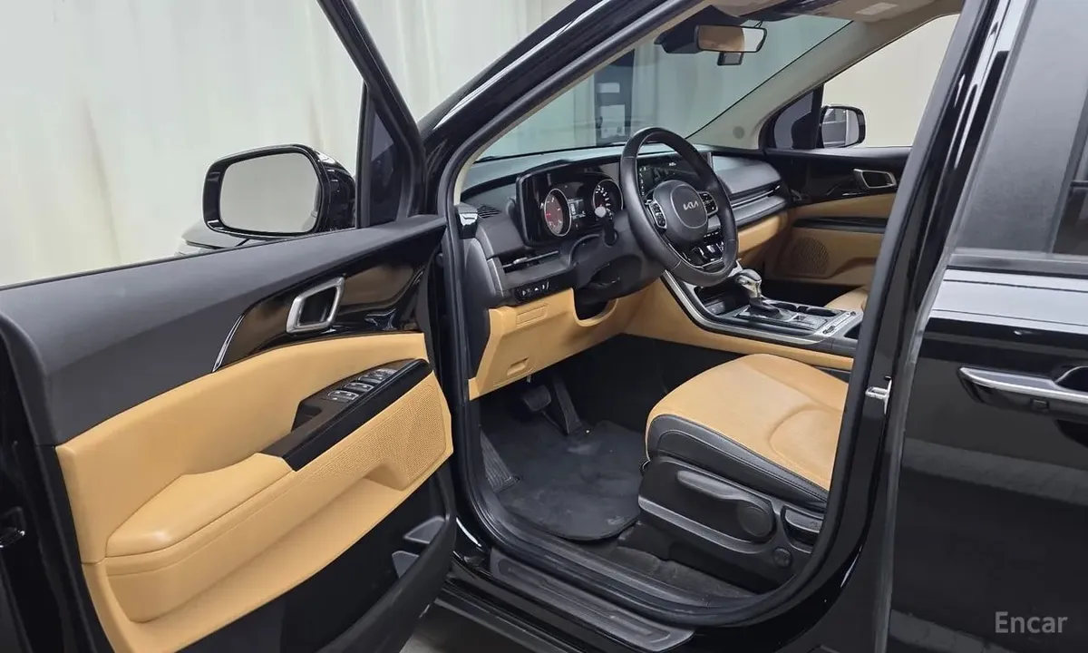 KIA CARNIVAL PRESTIGE 2023