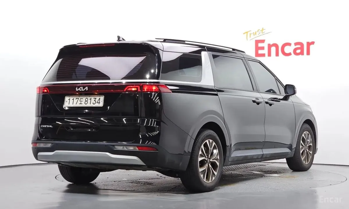 KIA CARNIVAL PRESTIGE 2023