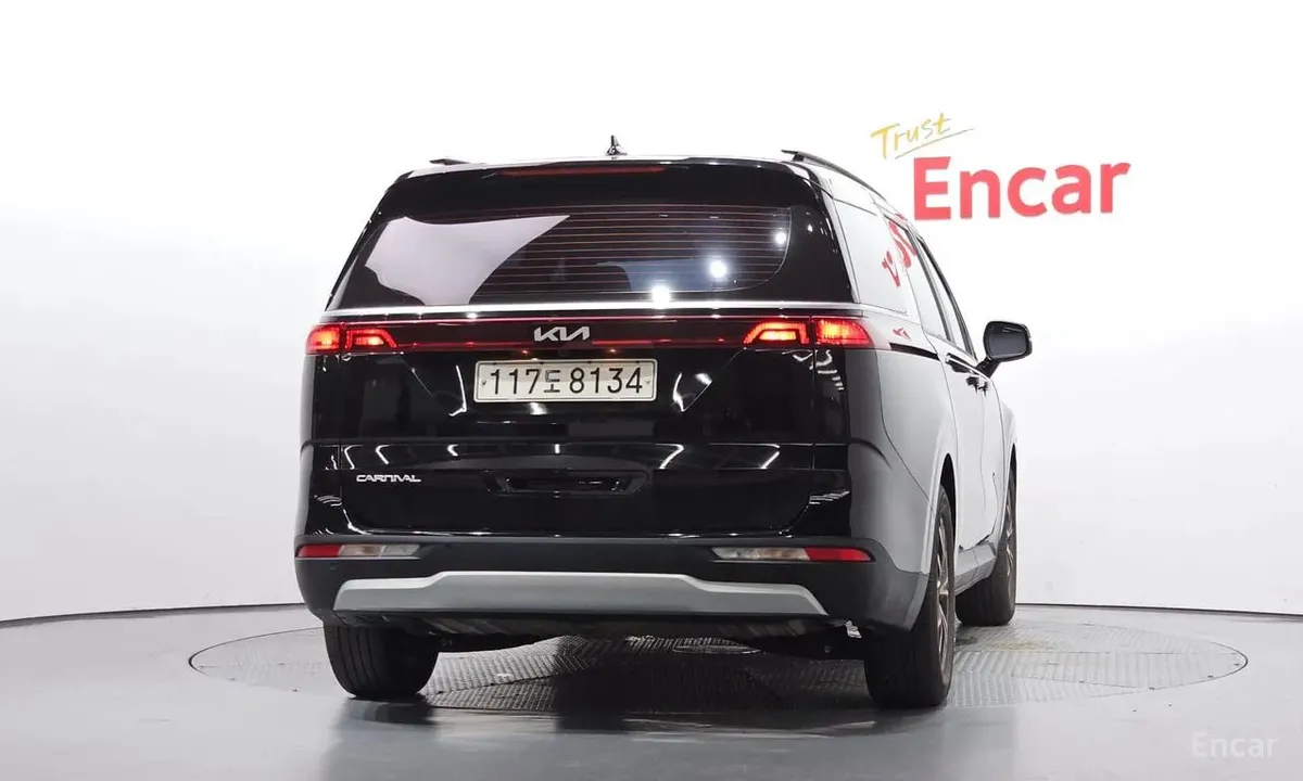 KIA CARNIVAL PRESTIGE 2023