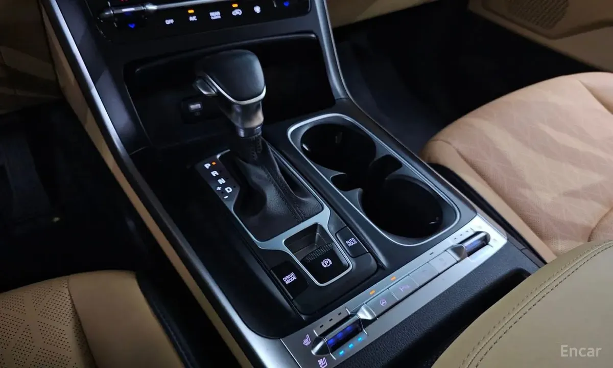 KIA CARNIVAL PRESTIGE 2023