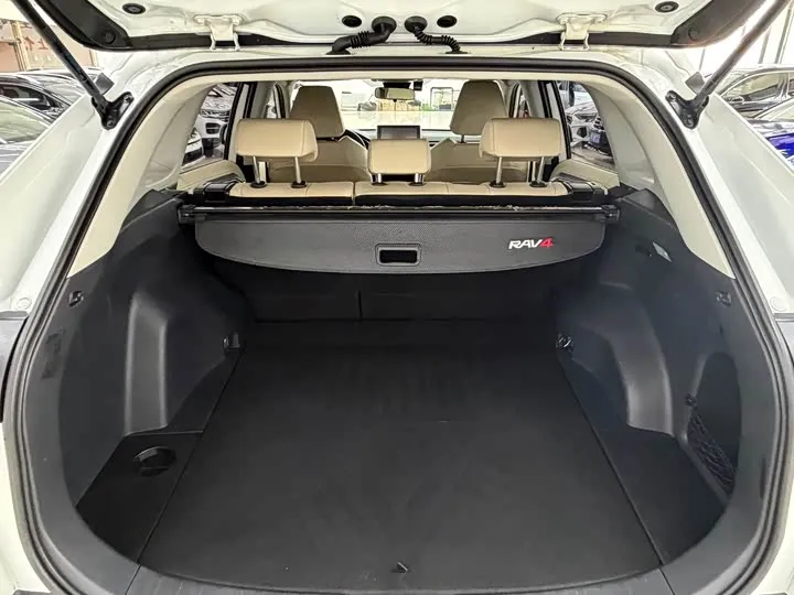 TOYOTA RAV4 2022