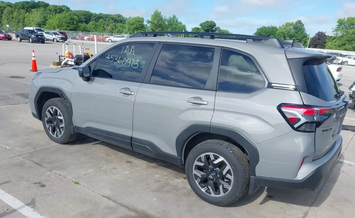 SUBARU FORESTER PREMIUM 2026