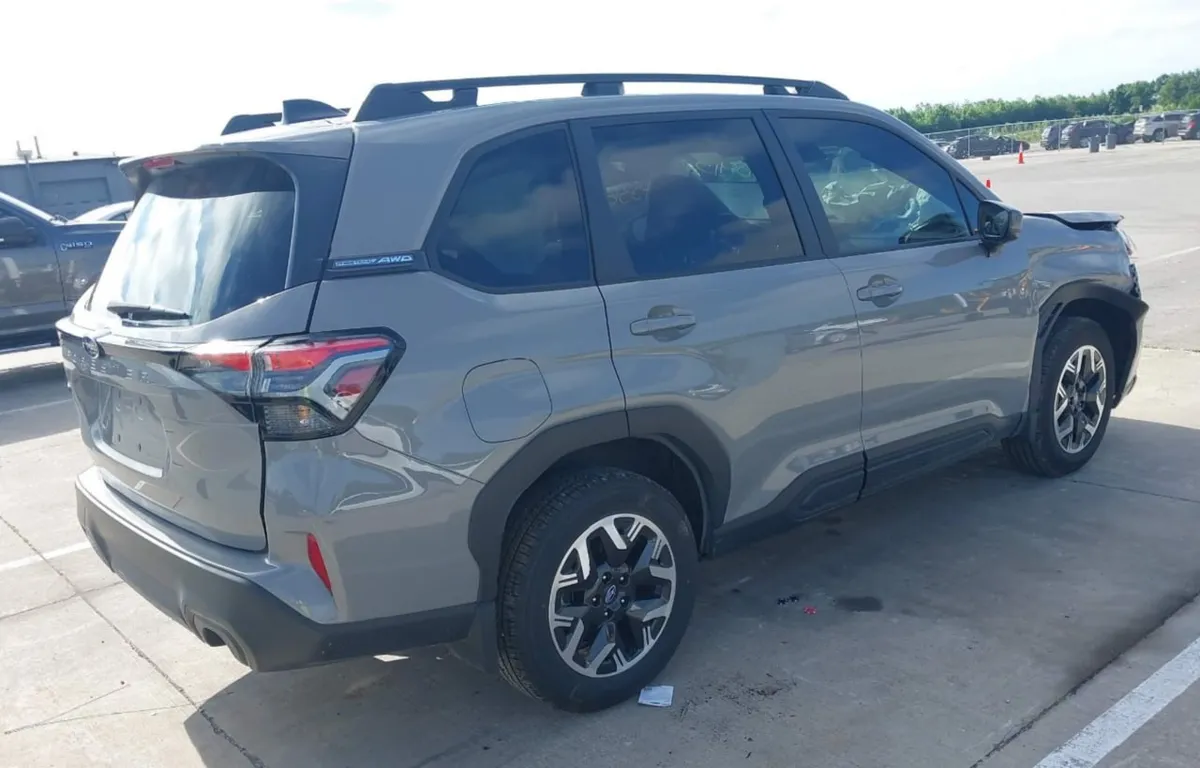 SUBARU FORESTER PREMIUM 2026