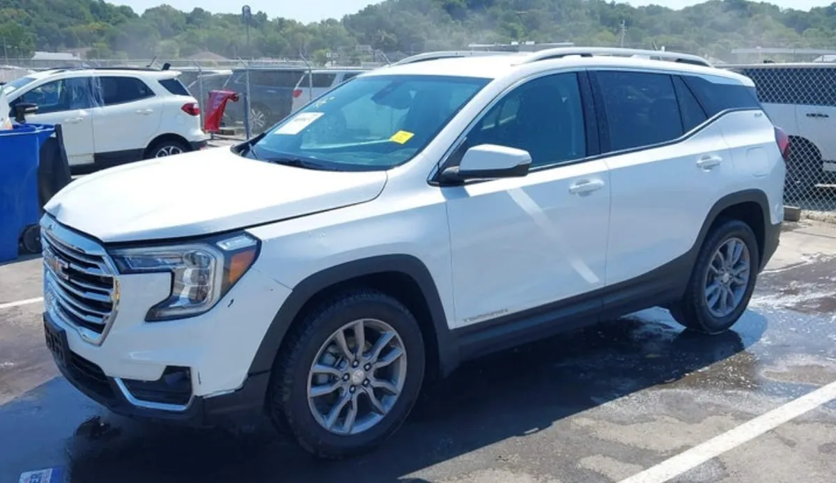 GMC TERRAIN SLT 2023