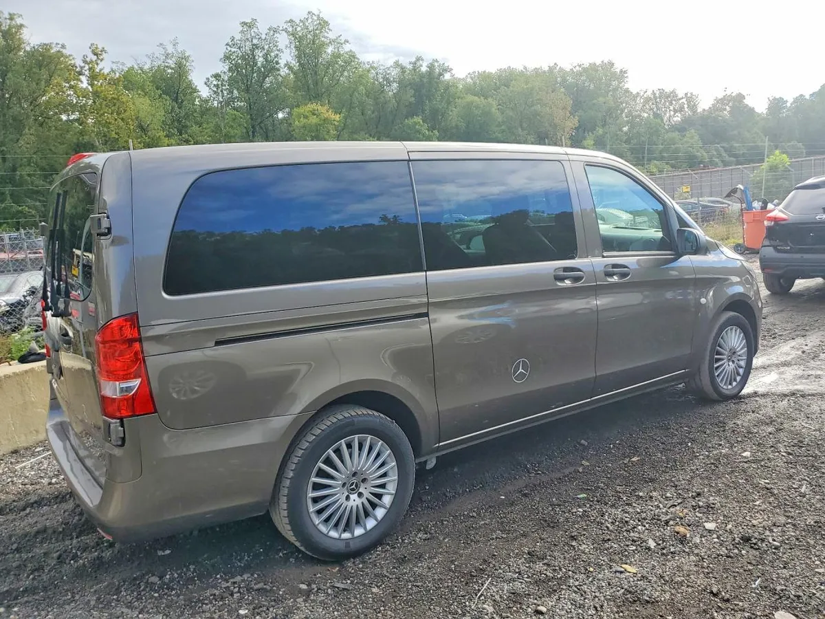 MERCEDES-BENZ METRIS 2019