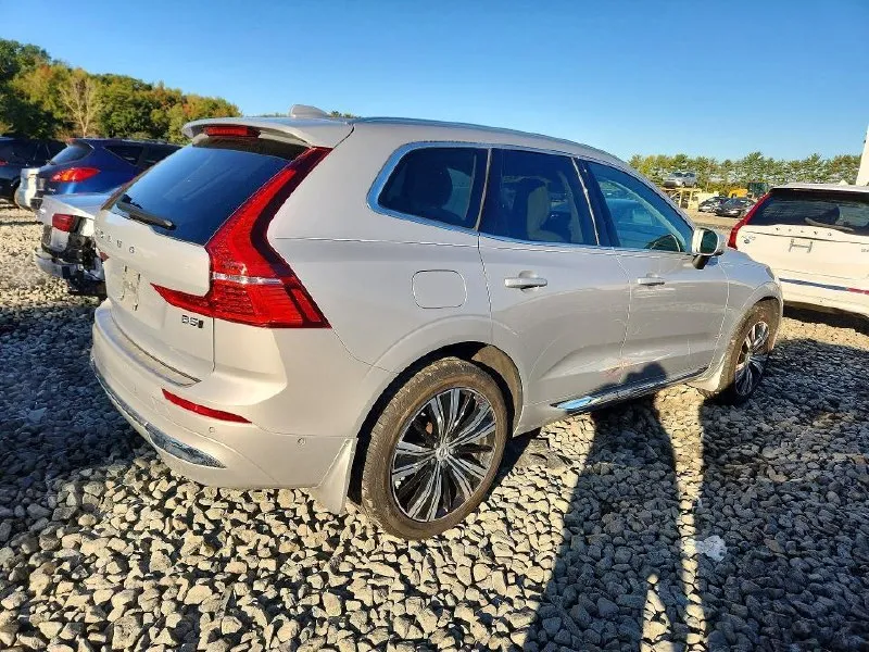 VOLVO XC60 PLUS 2023