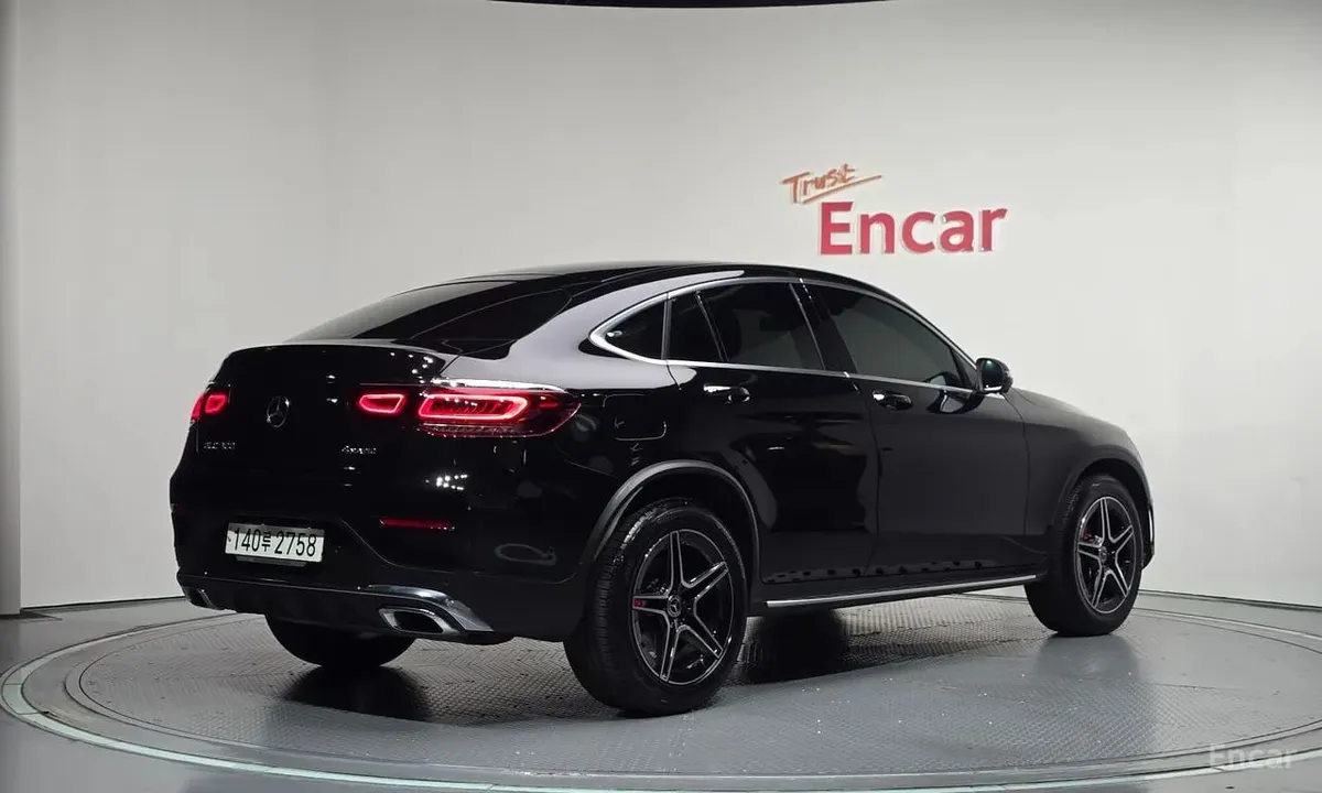 MERCEDES-BENZ GLC300 4MATIC COUPE 2023