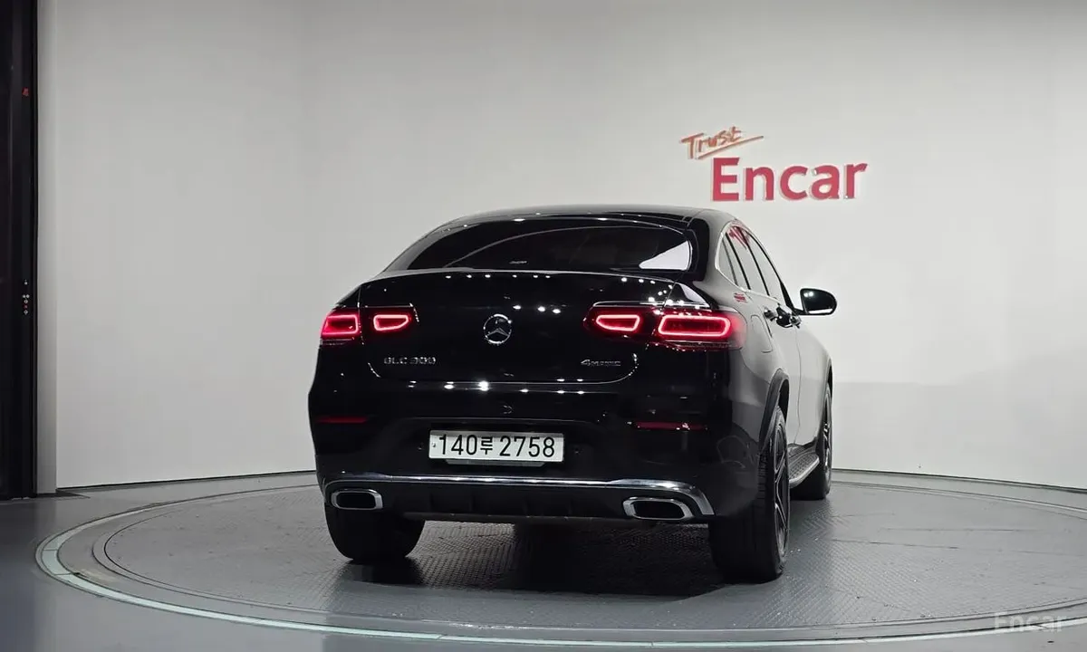 MERCEDES-BENZ GLC300 4MATIC COUPE 2023