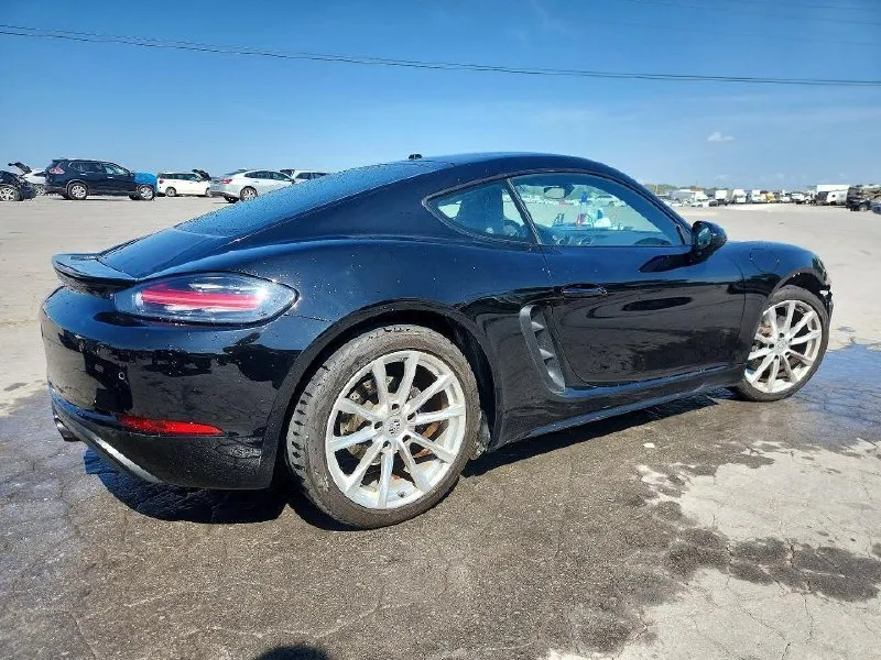 PORSCHE CAYMAN BASE 2024