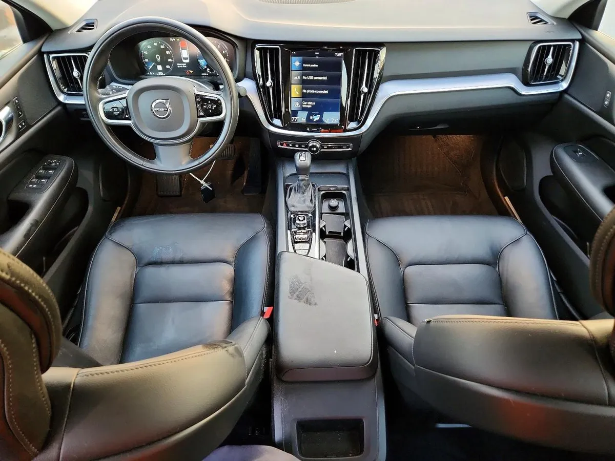 VOLVO S60 T5 MOMENTUM 2020