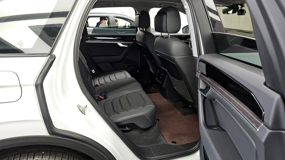 VOLKSWAGEN TOUAREG PREMIUM 2023