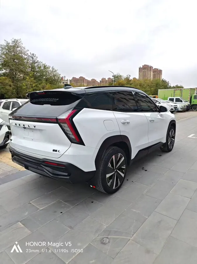 GEELY BOYUE L LUXURY 2022