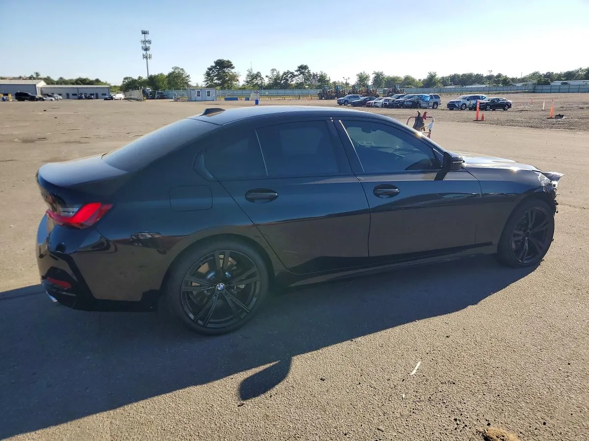 BMW 330XI 2023