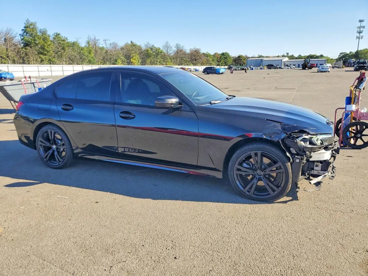 BMW 330XI 2023