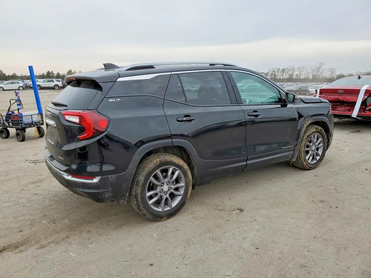GMC TERRAIN SLT 2024