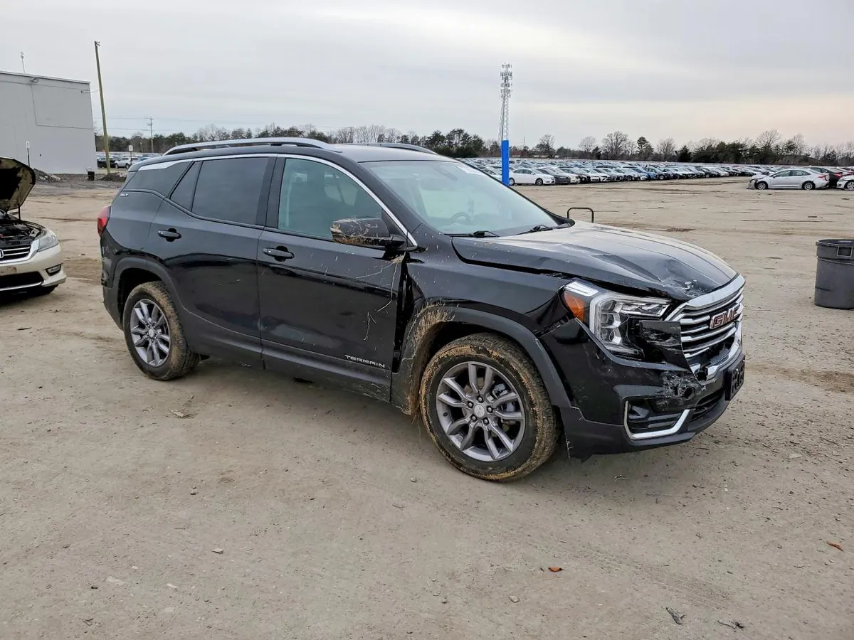 GMC TERRAIN SLT 2024