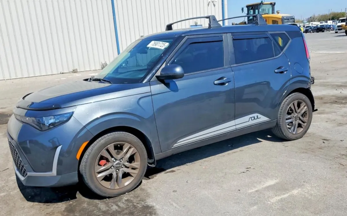 KIA SOUL LX 2023