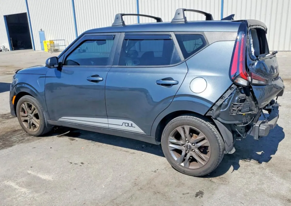 KIA SOUL LX 2023