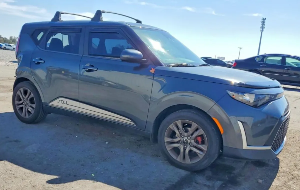 KIA SOUL LX 2023