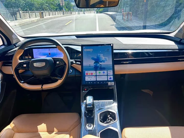 GEELY BOYUE L PREMIUM 2022