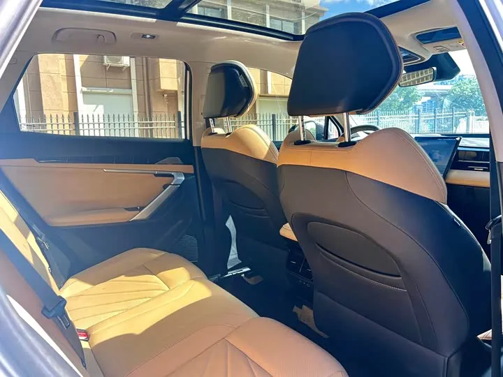 GEELY BOYUE L PREMIUM 2022