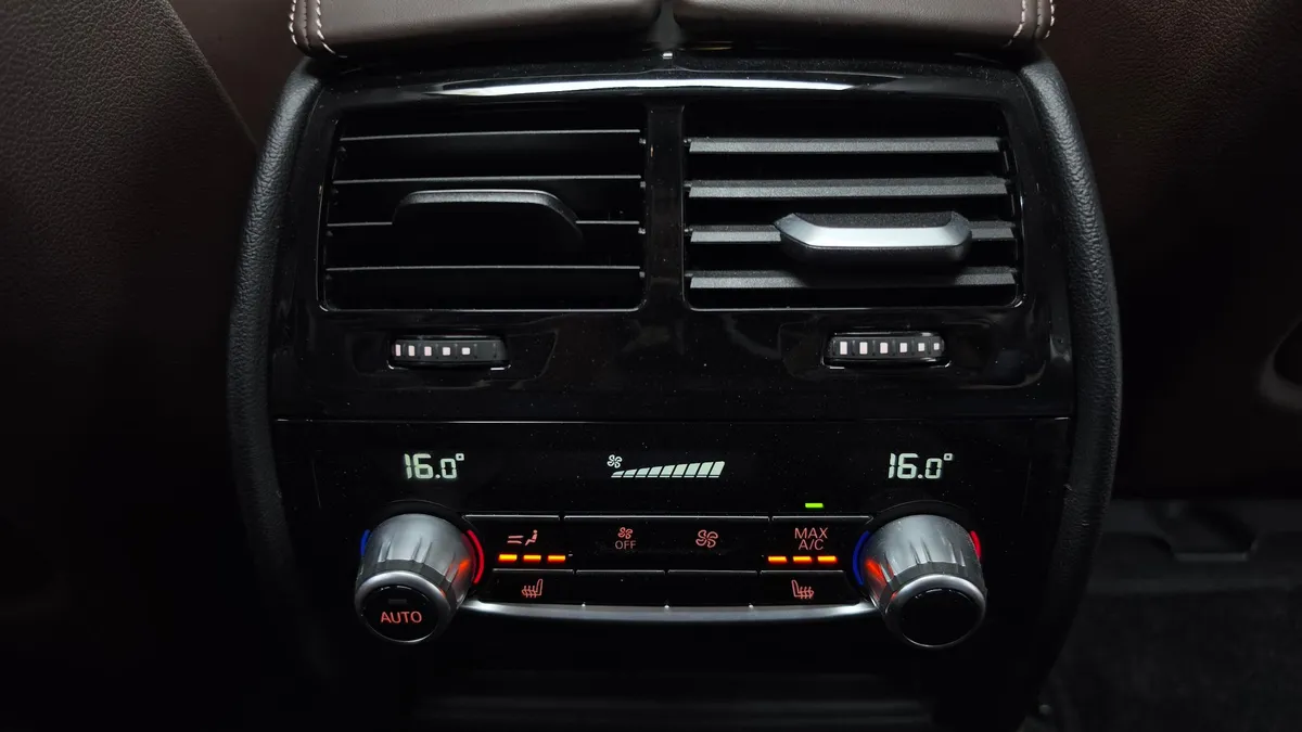BMW 5 SERIES LUXURY 2022