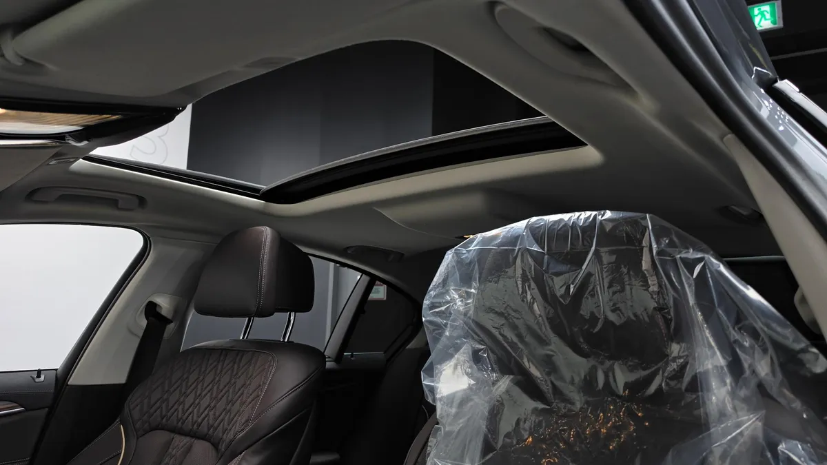 BMW 5 SERIES LUXURY 2022