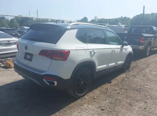 VOLKSWAGEN TAOS SE 2023
