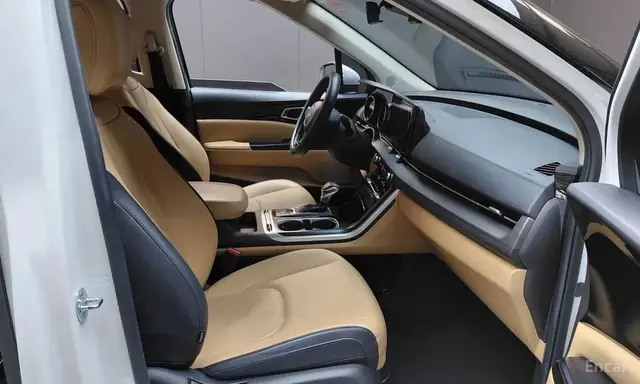 KIA CARNIVAL PRESTIGE 2023