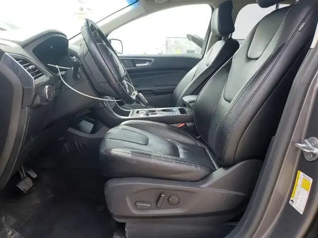 FORD EDGE TITANIUM 2022