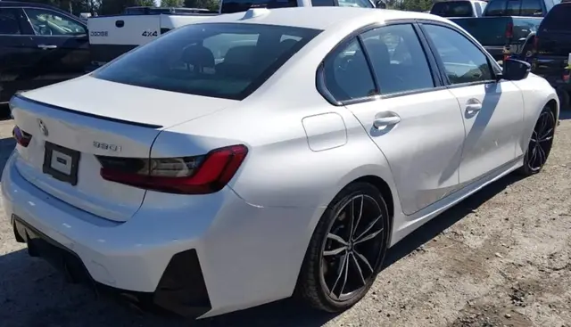 BMW 330I XDRIVE 2024