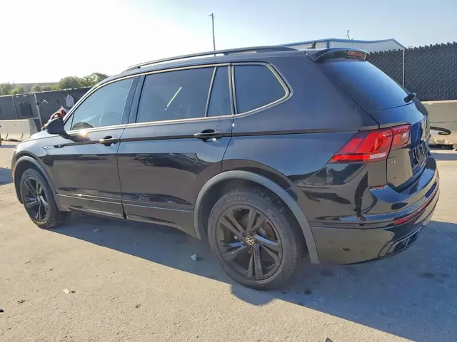 VOLKSWAGEN TIGUAN SE 2023