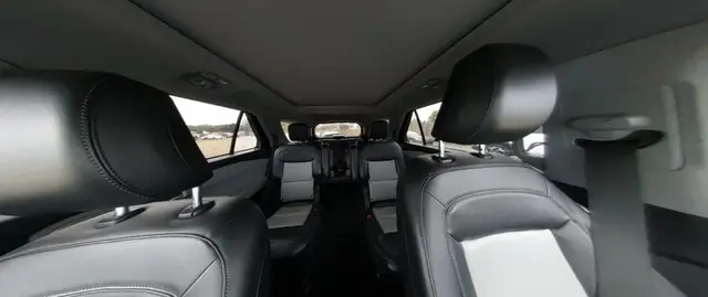 FORD EXPLORER XLT 2022