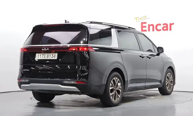 KIA CARNIVAL PRESTIGE 2023
