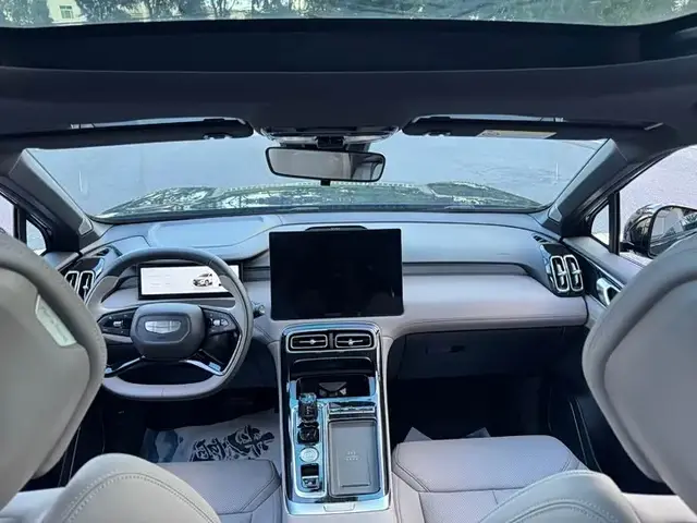GEELY BOYUE L 2025