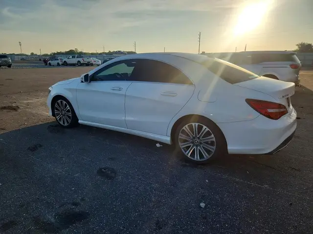 MERCEDES-BENZ CLA 250 4MATIC 2019