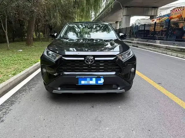 TOYOTA RAV4 2023