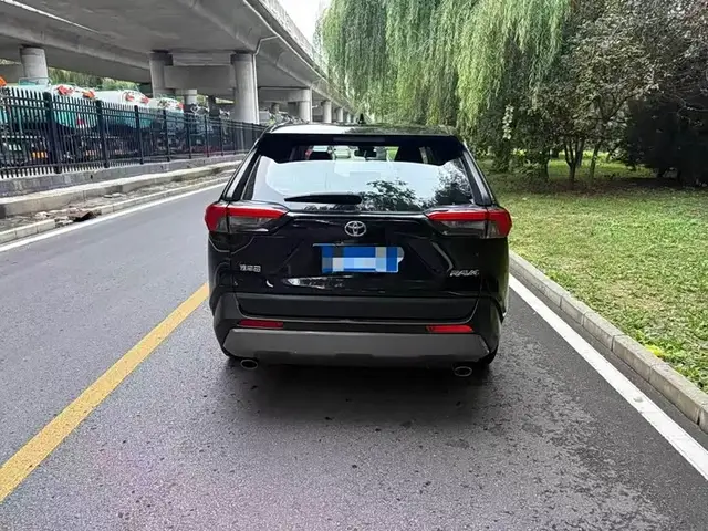 TOYOTA RAV4 2023