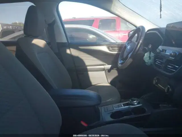 FORD ESCAPE SE 2022