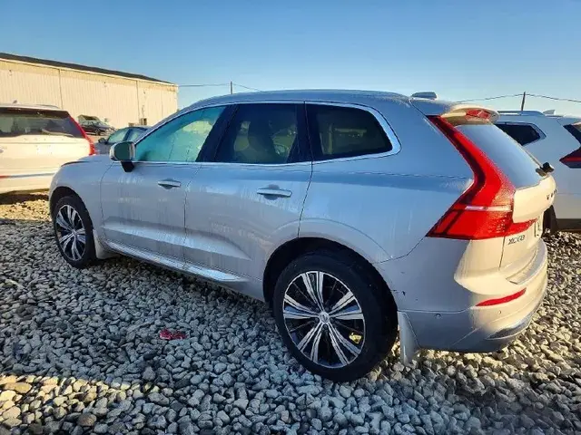 VOLVO XC60 PLUS 2023