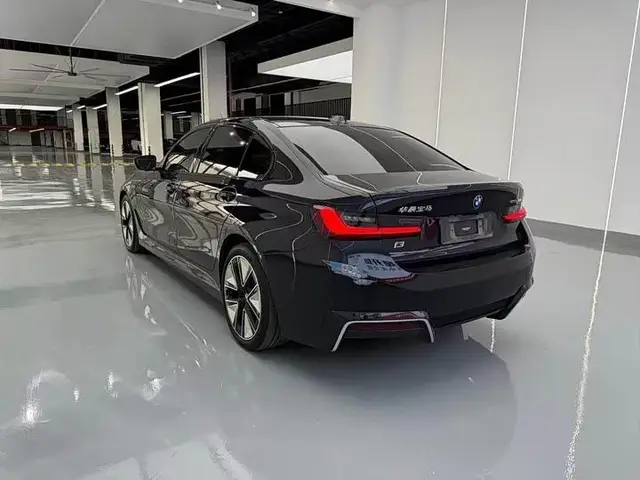 BMW I3 2023