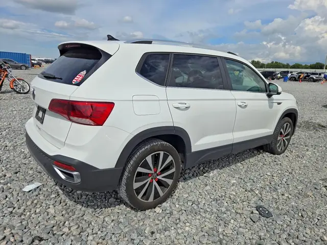 VOLKSWAGEN TAOS SE 2022