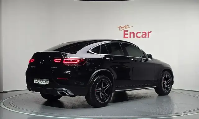 MERCEDES-BENZ GLC300 4MATIC COUPE 2023