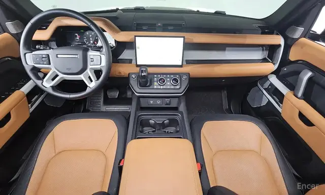 LAND ROVER DEFENDER 130 D300 X-DYNAMICS 2024